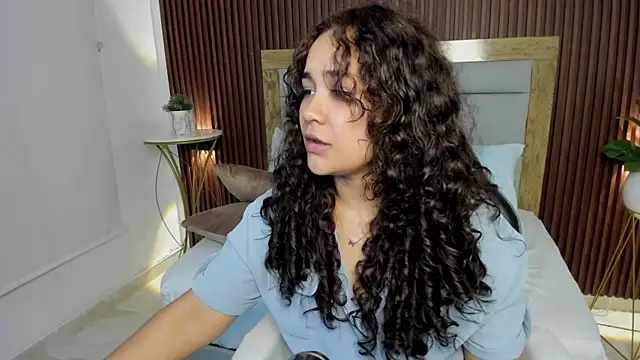 Chat XXX ao vivo de rossie_lanie_