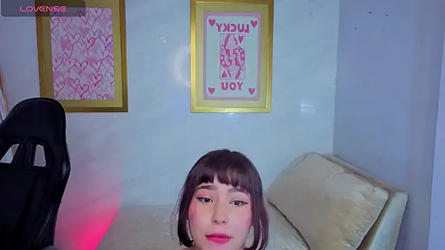 Afrodita_Wild_v: онлайн-секс-чат