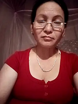 Chatroom XXX en direct de Cucci07