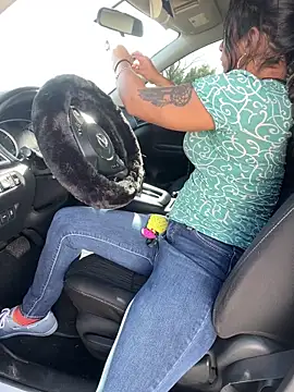 TranSexualJade95 Adlı Modelin Canlı XXX Sohbeti