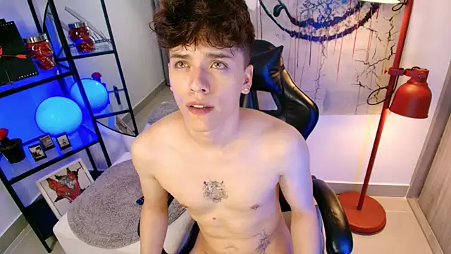 Онлайн чат XXX stev_austin_