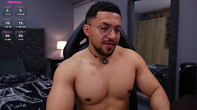 LoganMartinX Webcam Show