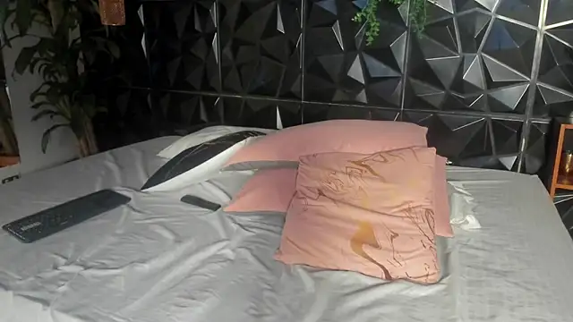 Онлайн чат XXX elliot_colton