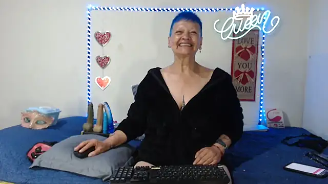 loquitaqueen011 – webcam-show