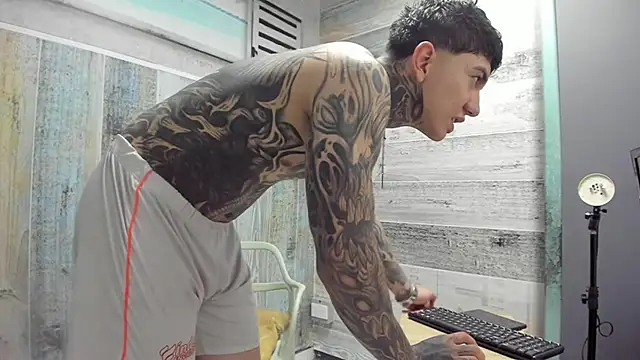 Gury_tattoo – Live XXX-chat