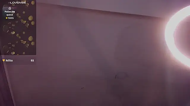 LiamDeep: διαδικτυακό σόου στην κάμερα