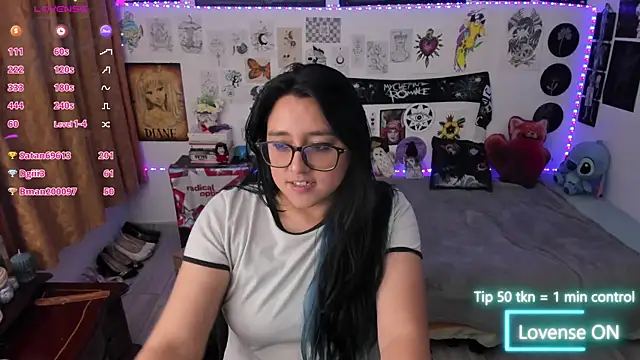Chat +18 de Cherry_blush_ ao vivo