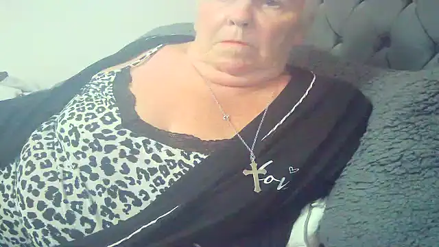 عرض كام Playful_MILF_Demi