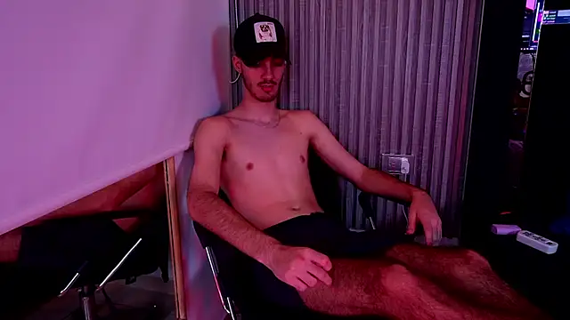 Enzo_Crown Live XXX Chat