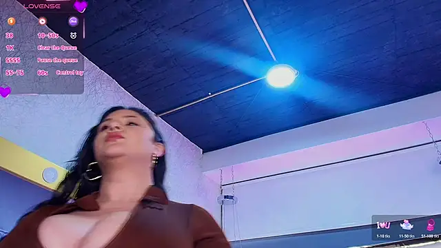 Chatroom XXX en direct de frreeya