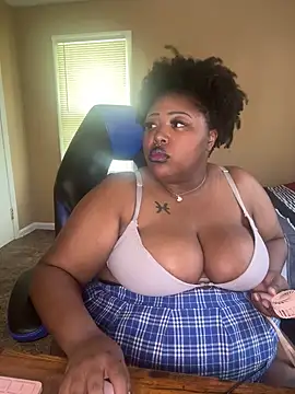 دردشة Chocolatebunnyxx96 الجنسية المباشرة