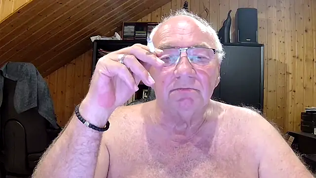 biggandybig Chat XXX live