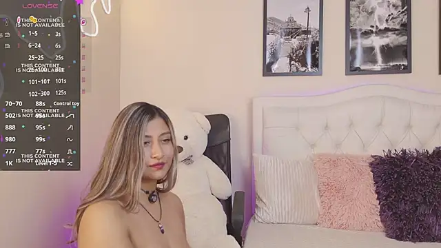 Rubyross21's Live XXX Chat