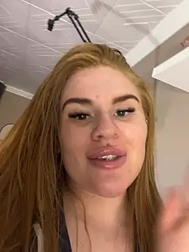 RedFoxQueen Webcam Show