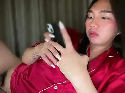 kat_mire Pertunjukan Webcam