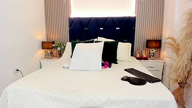 gabytyara2's Live XXX Chat