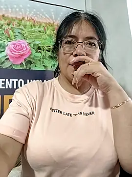 Chat +18 de __valentina18 ao vivo