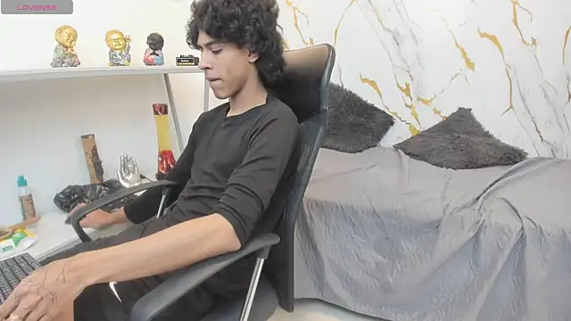 Zayn_Fox32 Adlı Modelin Web Kamerası Şovu