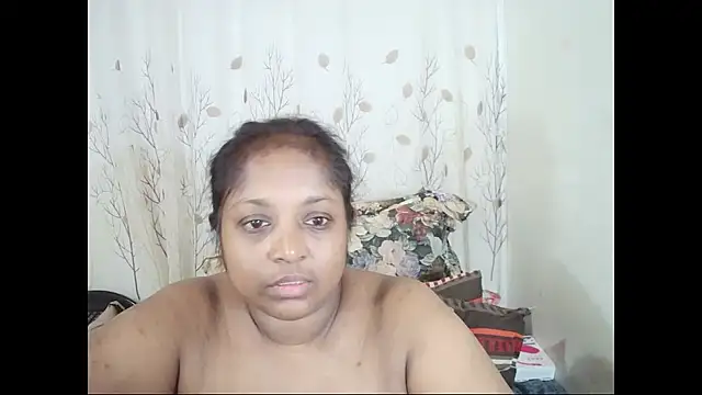 Indiantasha live XXX chat