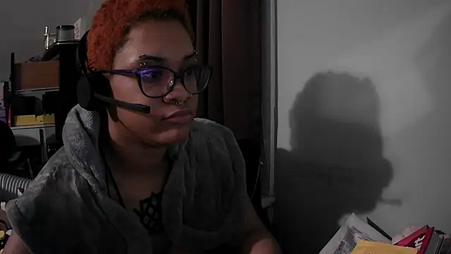 nickytheehawtie: απευθείας συνομιλία ΧΧΧ
