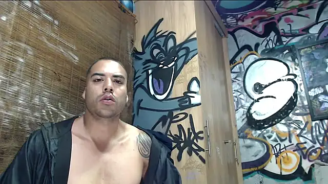 Czat XXX na żywo – Justin_Frank