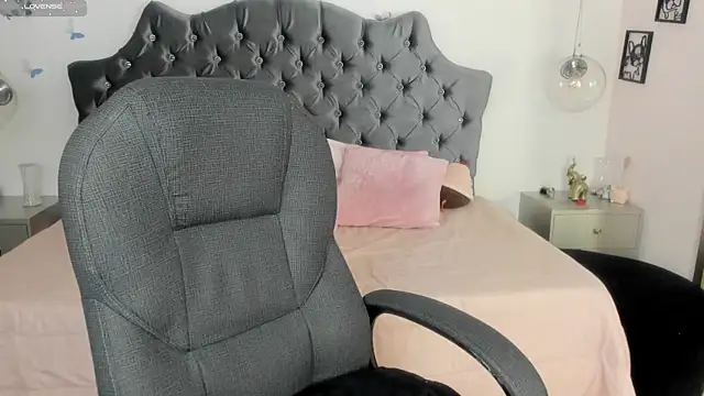 Chat XXX Live conny__curly