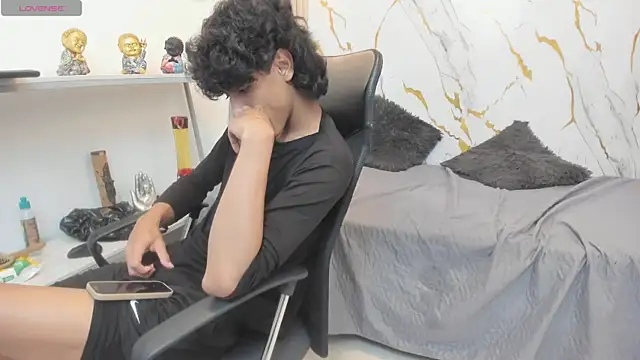 Zayn_Fox32 Webcam-Show
