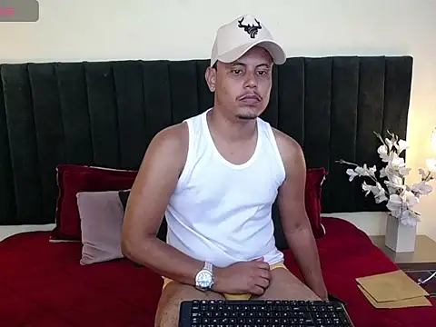noah_oliver1n Webbikameraesitys
