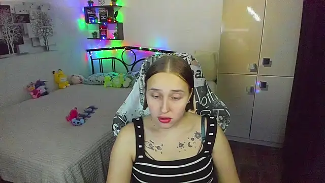 CrazyBitchInLace Adlı Modelin Canlı XXX Sohbeti