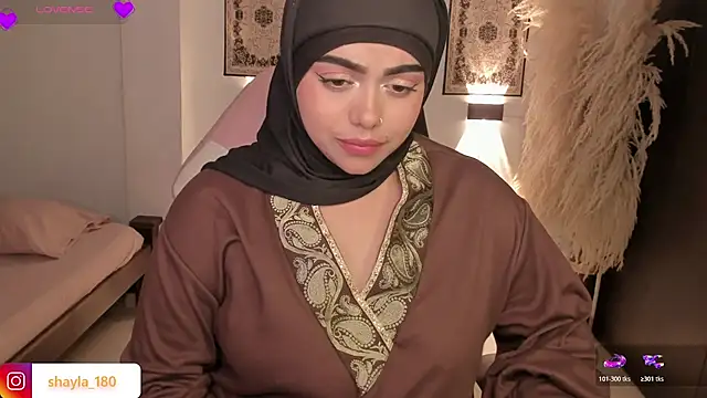 دردشة shayla_18 الجنسية المباشرة
