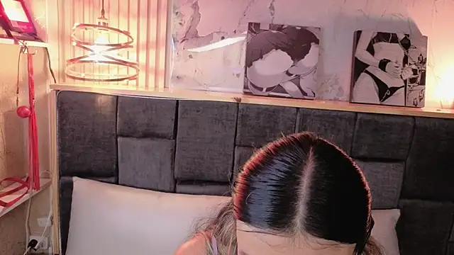 Im-Lola Adlı Modelin Canlı XXX Sohbeti