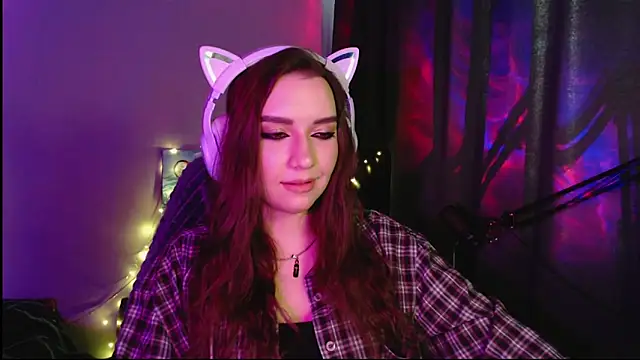 Chat +18 de Celia_Sensual_ ao vivo