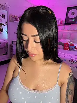 lucianaroy's Live XXX Chat
