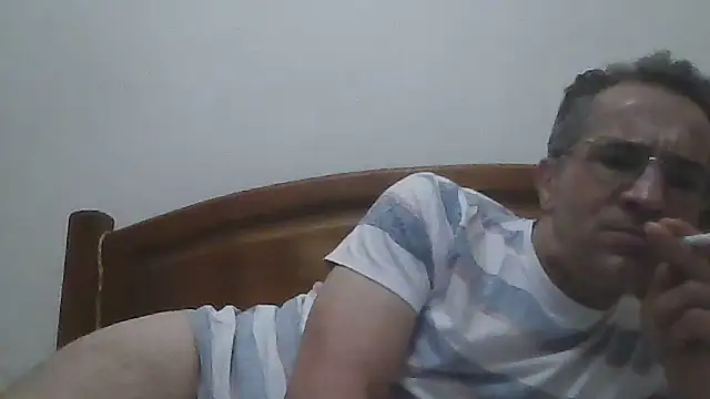 Chatroom XXX en direct de Rochinha73
