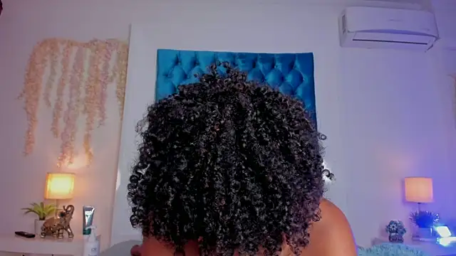 Chat +18 de ohrianagibson ao vivo