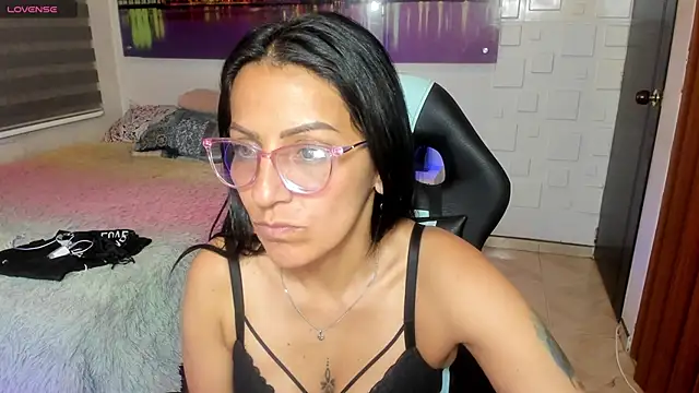 Chat +18 de alma_blue ao vivo