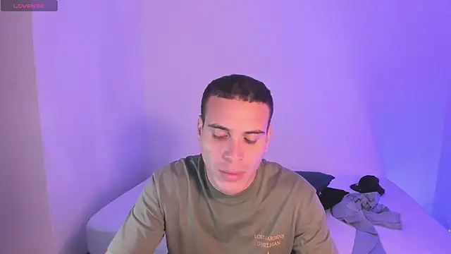 Chat XXX ao vivo de Axel__fierro