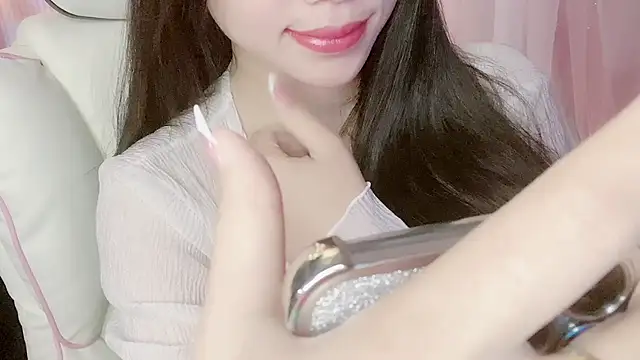 Emily_mmialodyのウェブカメラショー