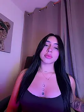 Chatroom XXX en direct de IsabellaNoir_