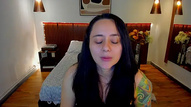 KatherineBond 即時 XXX 聊天