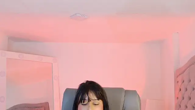 AshleyFerrer Adlı Modelin Canlı XXX Sohbeti