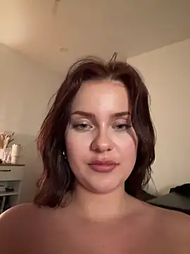 MaribelRiver Adlı Modelin Canlı XXX Sohbeti