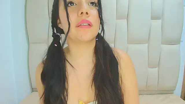 Czat XXX na żywo – Emily_Trujillo