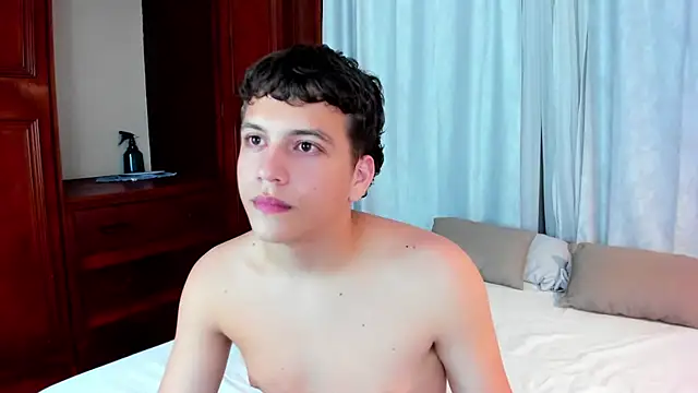 dennis_hills Live XXX-chat