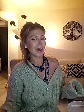 CelynaRoss' Live XXX Chat