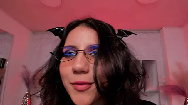 HollyPeach's Live XXX Chat