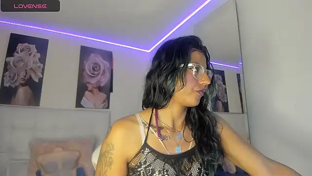 SamathaMay live XXX chat