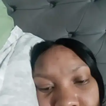 Chat XXX ao vivo de KikiBadgirl
