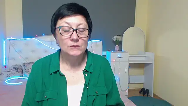 EmilyL0ve Live XXX-Chat