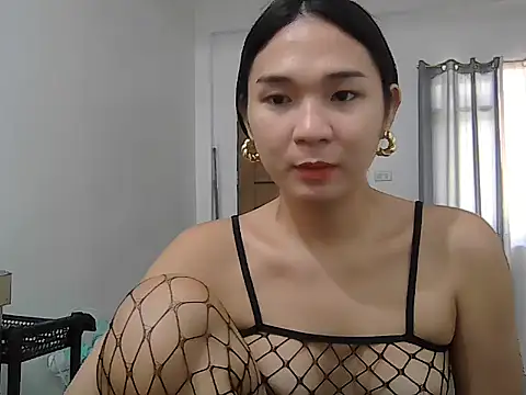 cumslut_selena69 Adlı Modelin Canlı XXX Sohbeti